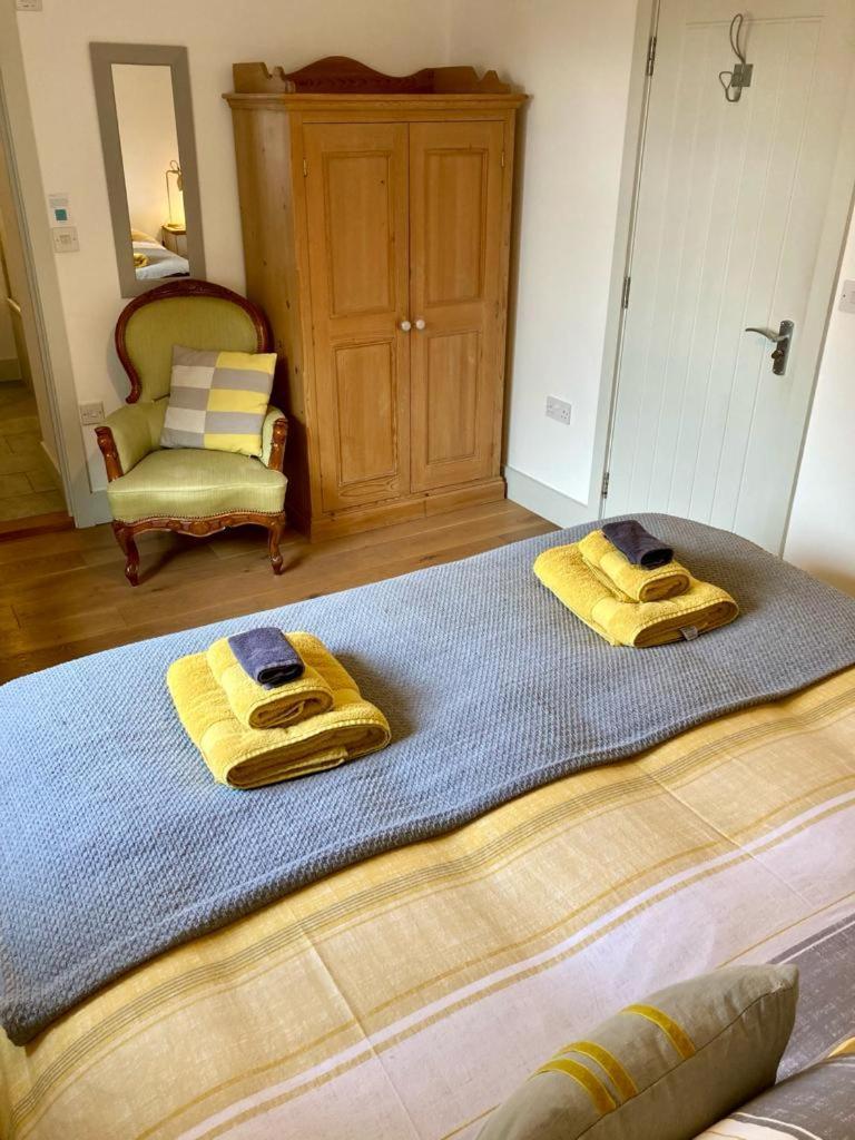 Westbury Cross House Bed & Breakfast Dış mekan fotoğraf