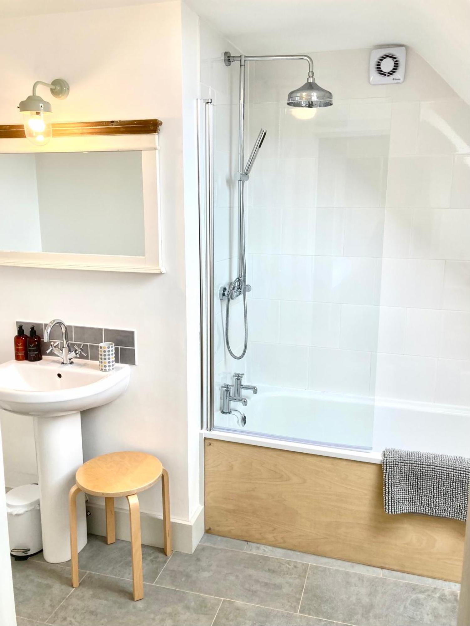 Westbury Cross House Bed & Breakfast Dış mekan fotoğraf