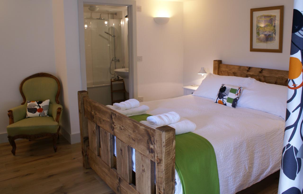 Westbury Cross House Bed & Breakfast Dış mekan fotoğraf
